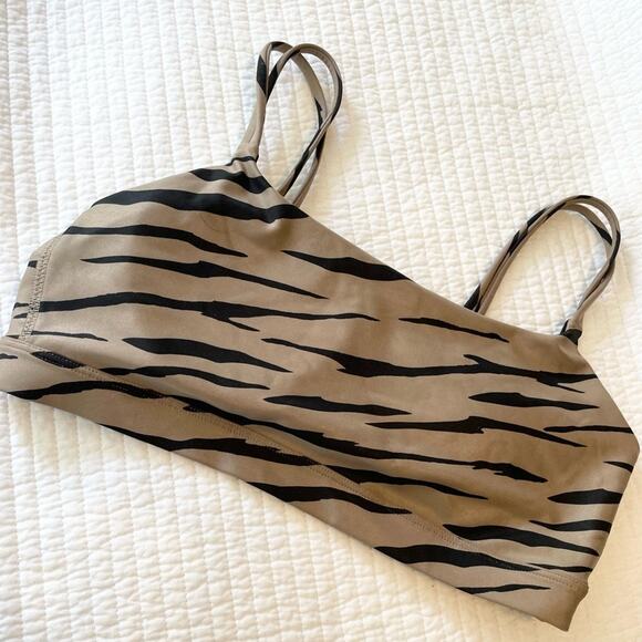 GAP Other - GAP Fit Blackout Sports Bra